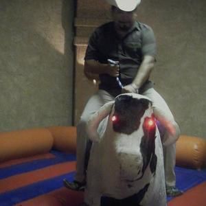 Meet your Posher, Robert